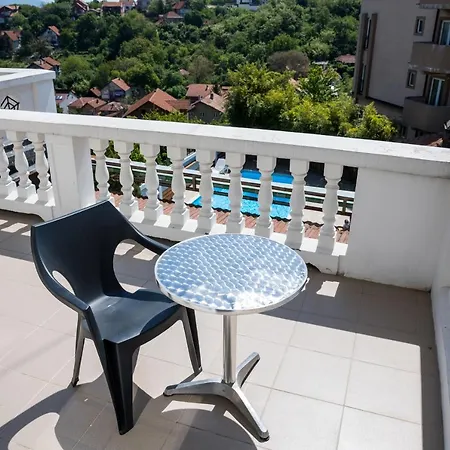 Hotel Garni Panorama Lux Ni