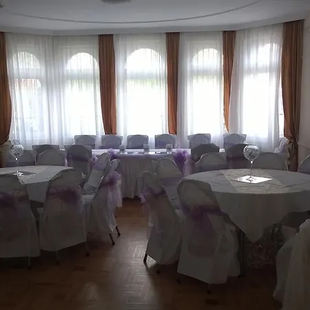 Hotel Garni Panorama Lux Ni