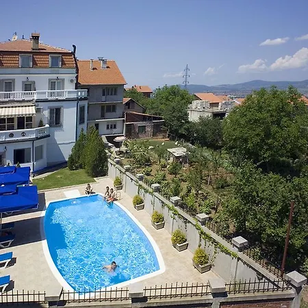 Garni Panorama Lux 3* Ni