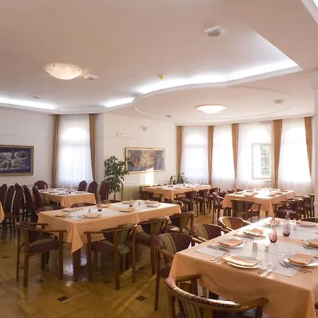 Garni Panorama Lux 3*