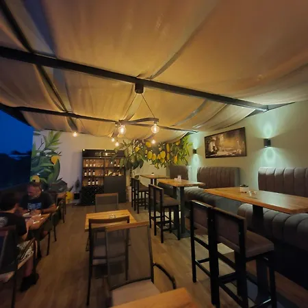 Hotel Garni Panorama Lux Ni