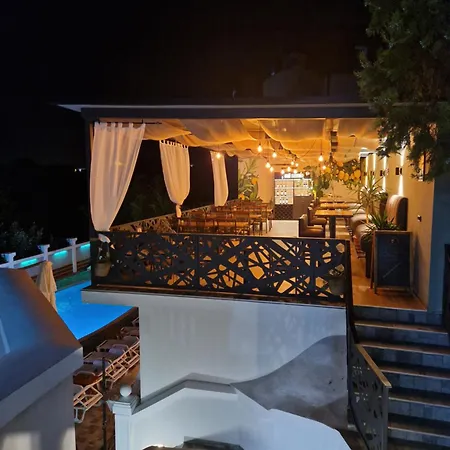 Garni Panorama Lux 3*