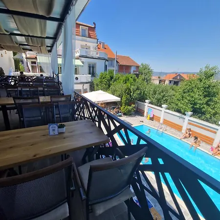 Hotel Garni Panorama Lux 3*