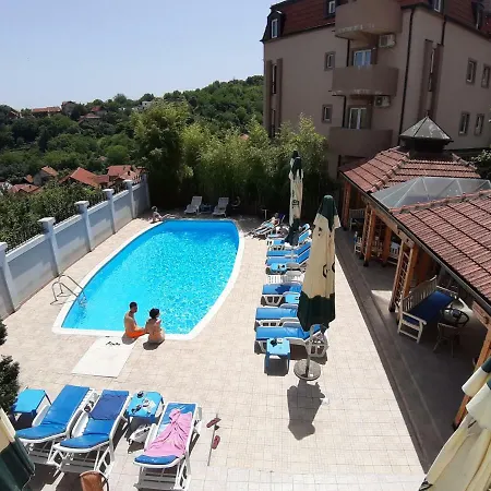 Hotel Garni Panorama Lux 3*