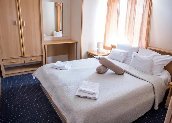 Hotel Garni Panorama Lux Ni