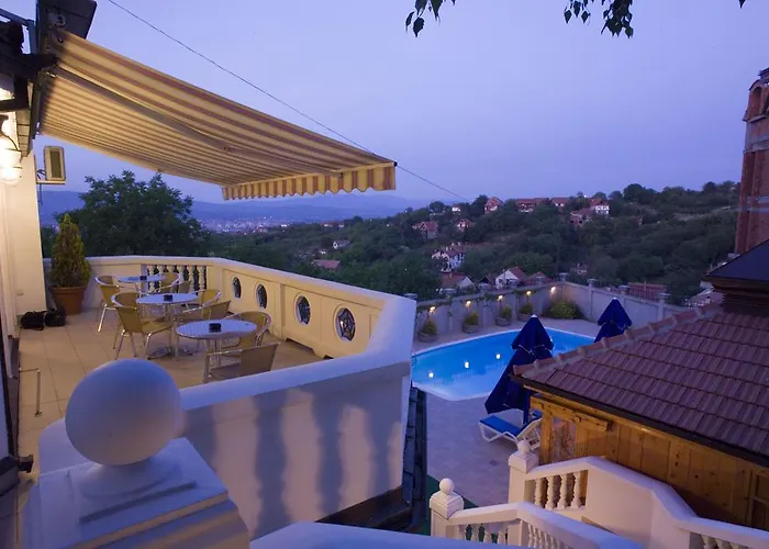 Garni Panorama Lux 3* Ni